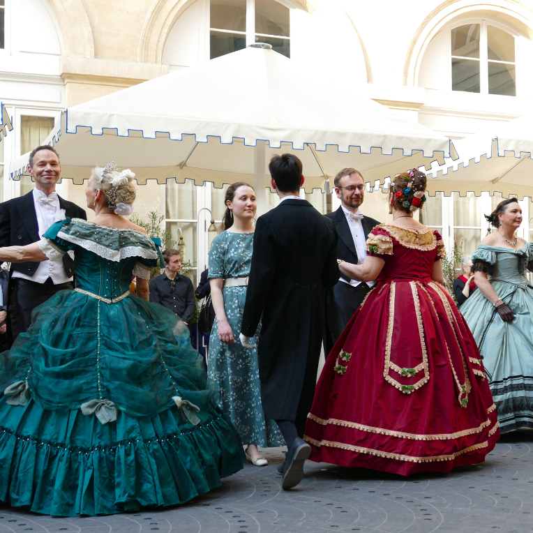 Bal d epoque Second Empire